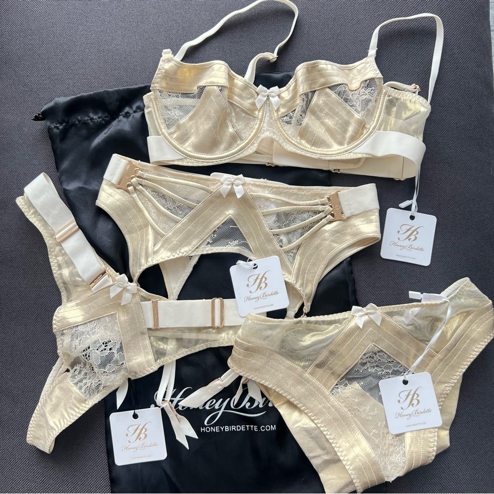 NWT Honey Birdette Marilyn Gold 4 Piece Set COMPLETE